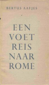 Van Bertus Aafjes Voetreis werden meer dan honderdduizend exemplare verkocht.